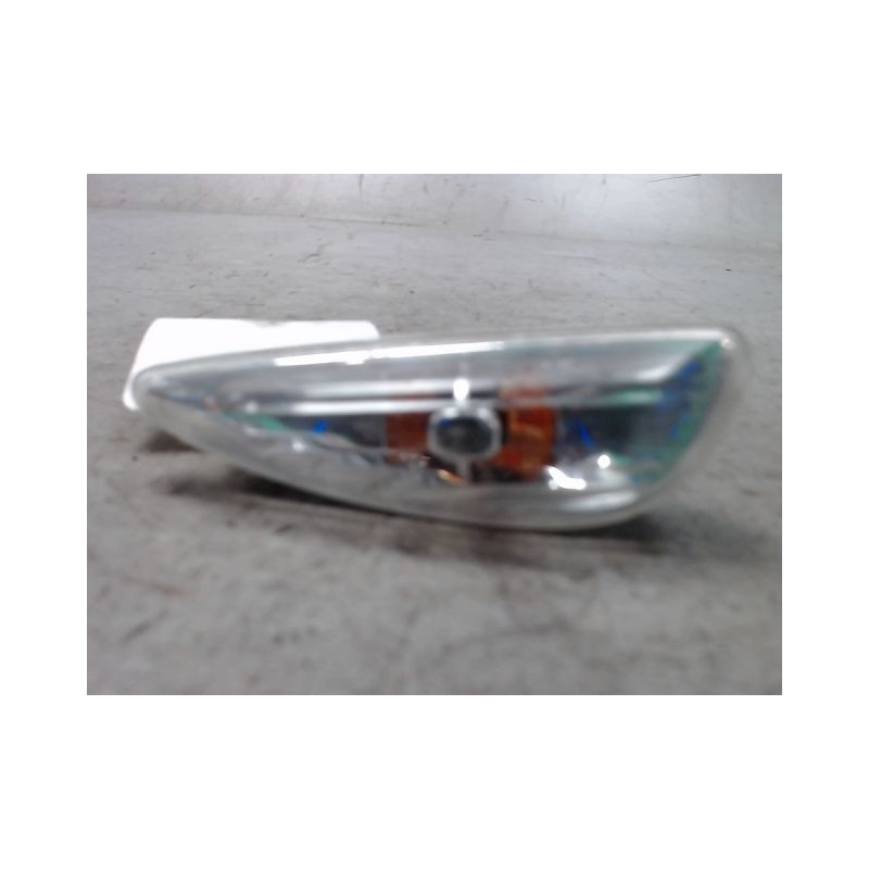 REPETITEUR AILE GAUCHE HYUNDAI I20