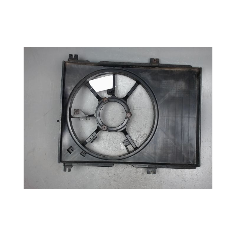 SUPPORT DE VENTILATEUR SUZUKI SWIFT