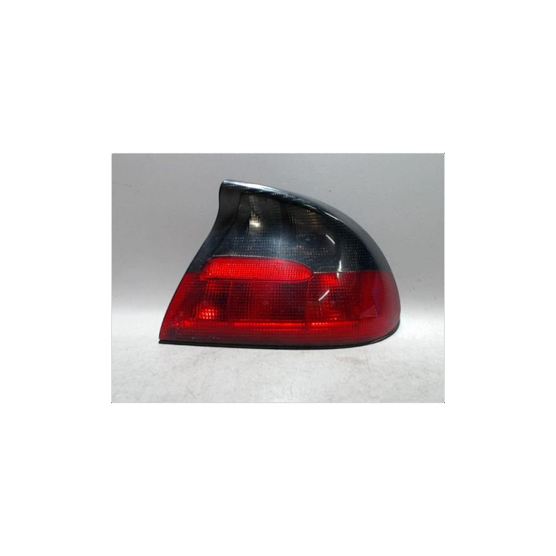 FEU ARRIERE DROIT OPEL TIGRA