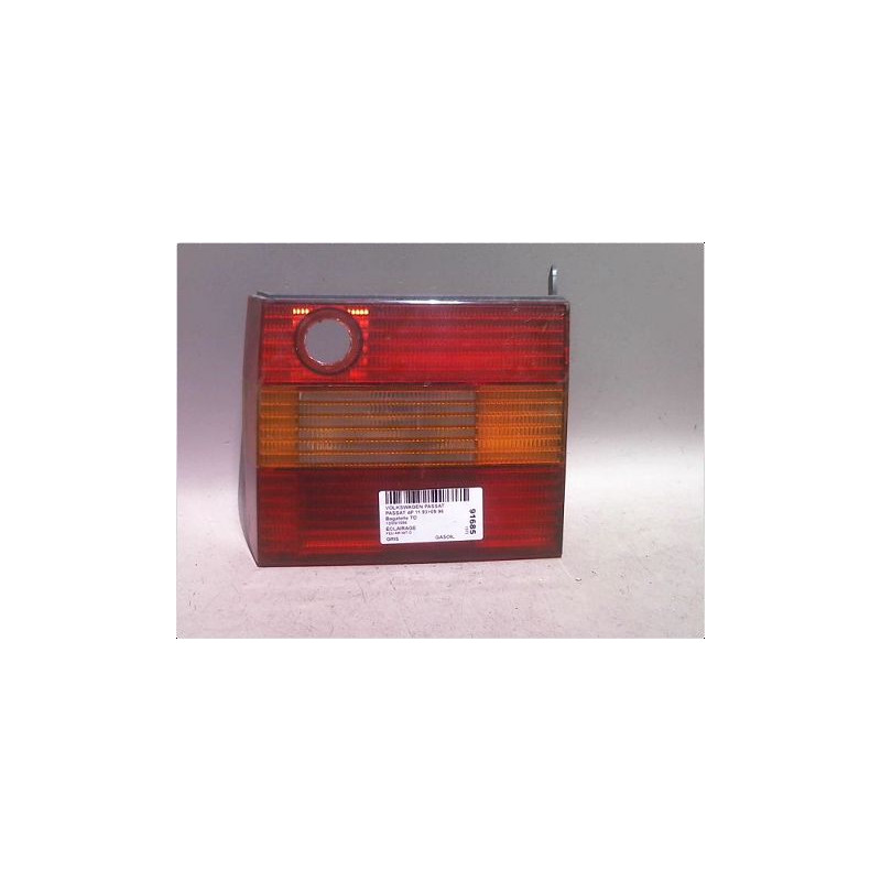FEU ARRIERE INTERIEUR DROIT VOLKSWAGEN PASSAT 93-96