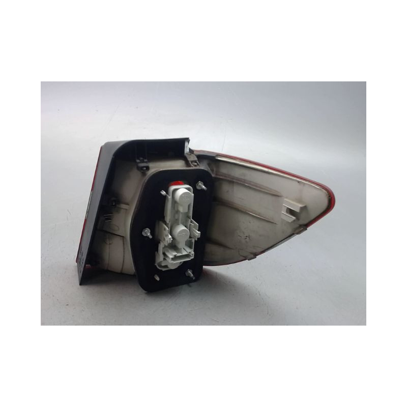 FEU ARRIERE GAUCHE  MERCEDES CLASSE B 2008-