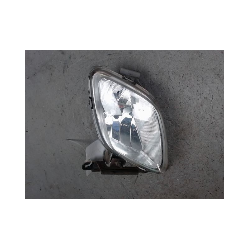 PHARE ANTIBROUILLARD AVANT DROIT KIA VENGA 09-