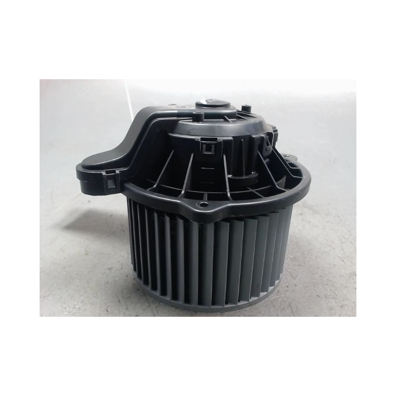 MOTEUR VENTILATEUR CHAUFFAGE KIA VENGA 09-