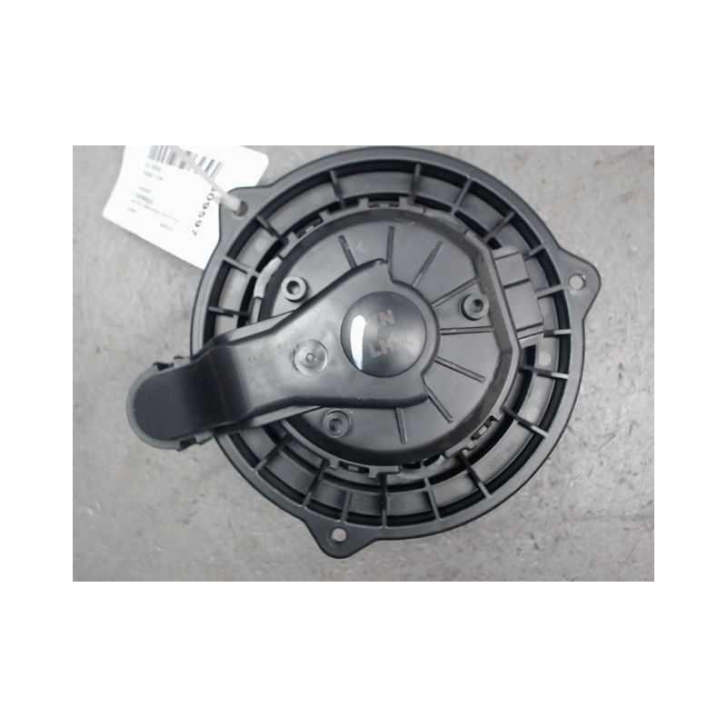 MOTEUR VENTILATEUR CHAUFFAGE KIA VENGA 09-