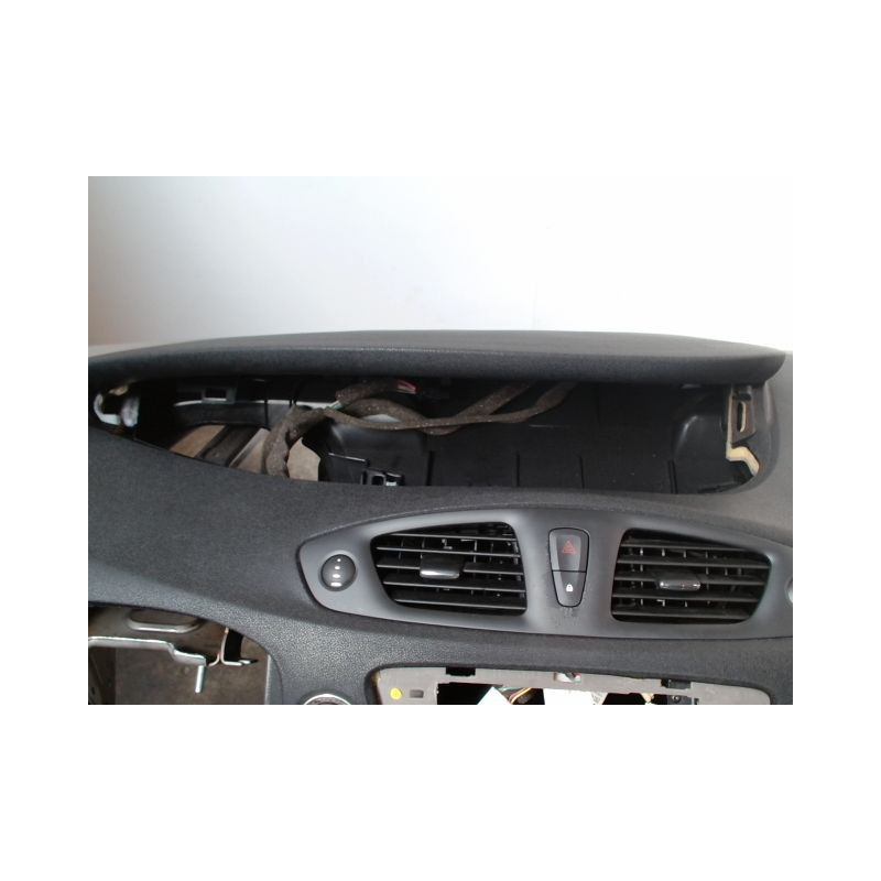 PLANCHE DE BORD  RENAULT SCENIC III 2009-