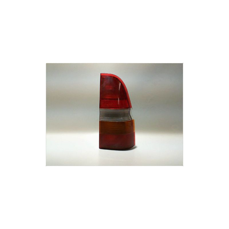 FEU ARRIERE DROIT FORD ESCORT CLIPPER 93-95