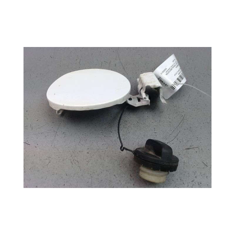 VOLET DE TRAPPE CARBURANT TOYOTA YARIS II 2010-
