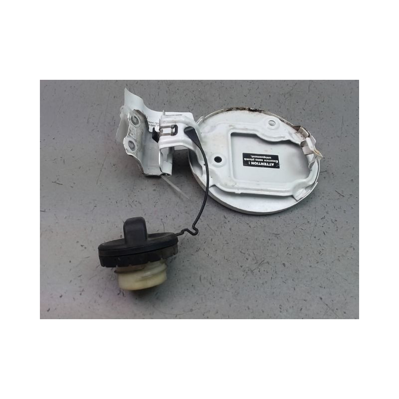 VOLET DE TRAPPE CARBURANT TOYOTA YARIS II 2010-