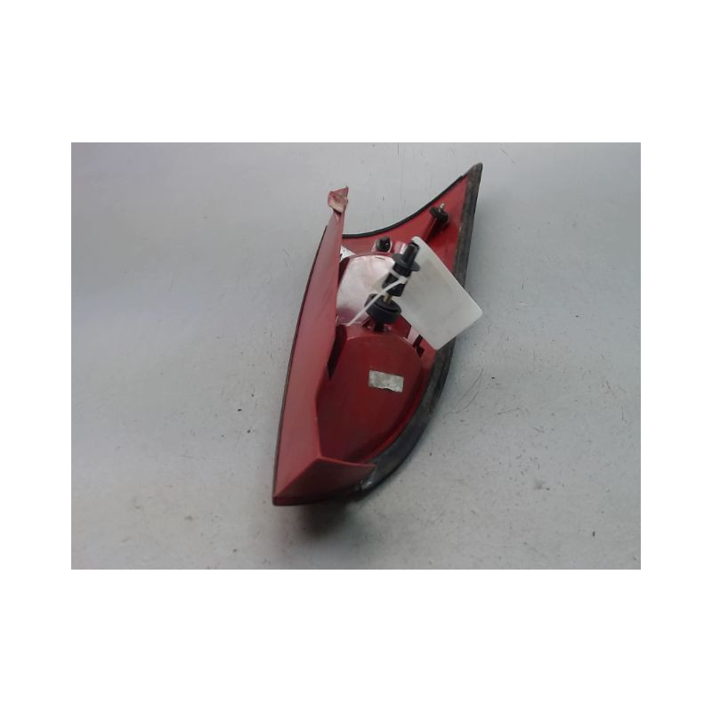 FEU ARRIERE GAUCHE  FORD FOCUS I 1998-2004