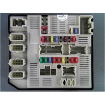 BOITE A FUSIBLES RENAULT LAGUNA III 07-10