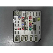 BOITE A FUSIBLES RENAULT LAGUNA III PH2 ESTATE 10-13