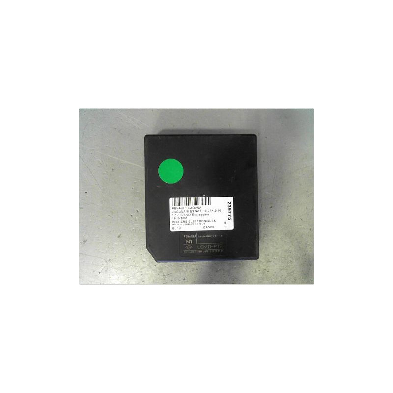 BOITE A FUSIBLES RENAULT LAGUNA III ESTATE 07-10