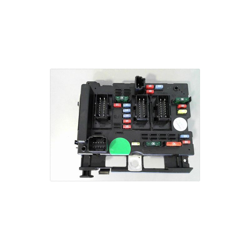 BOITE A FUSIBLES PEUGEOT 206 98-09