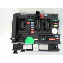 BOITE A FUSIBLES PEUGEOT 206 98-09