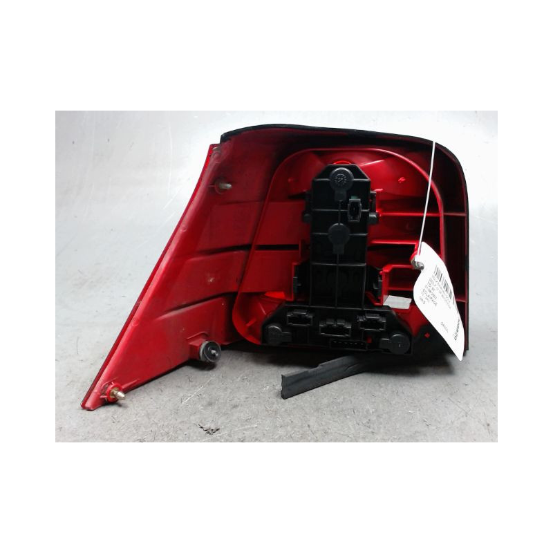 FEU ARRIERE DROIT VOLKSWAGEN GOLF IV 98-2004