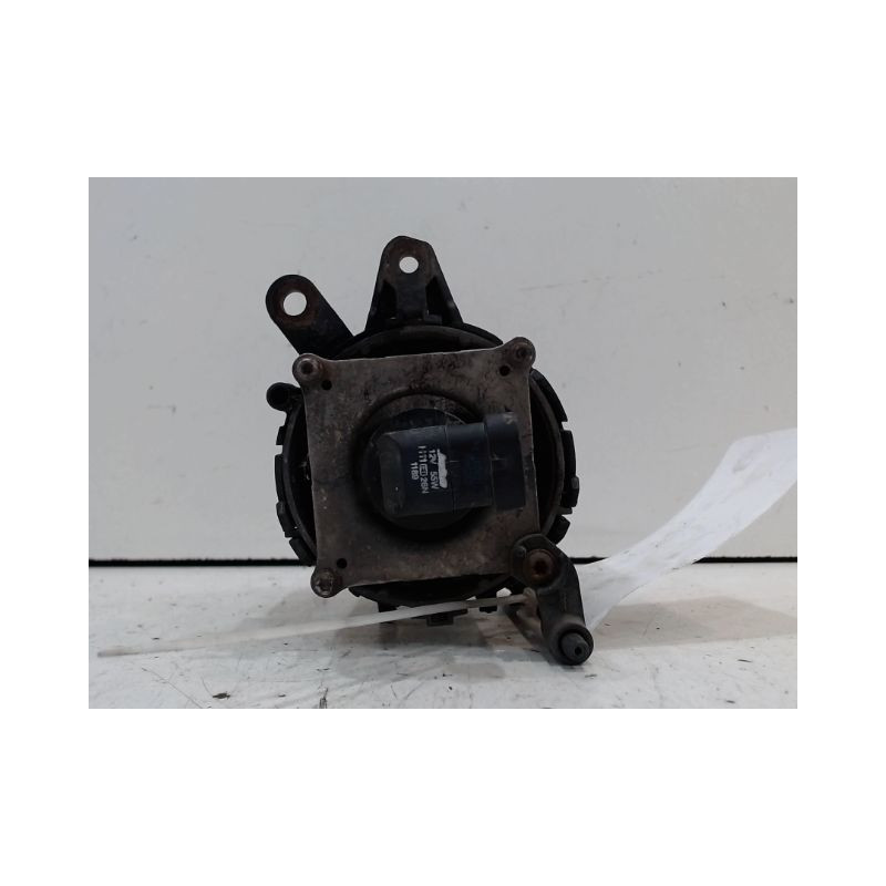 PHARE ANTIBROUILLARD AVANT DROIT AUDI A4