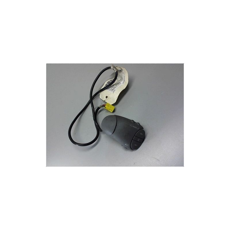 COMMANDE AUTORADIO RENAULT TWINGO PH.3 00-07