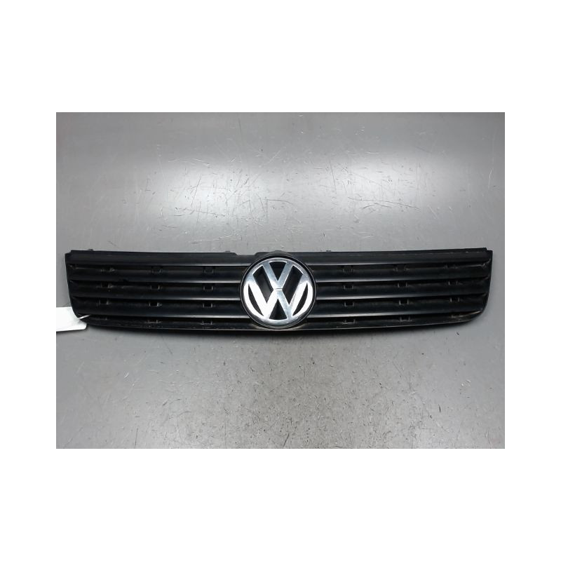 CALANDRE VOLKSWAGEN PASSAT 96-2000