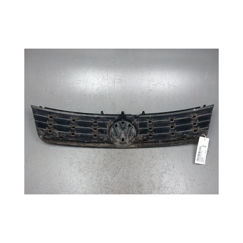 CALANDRE VOLKSWAGEN PASSAT 96-2000