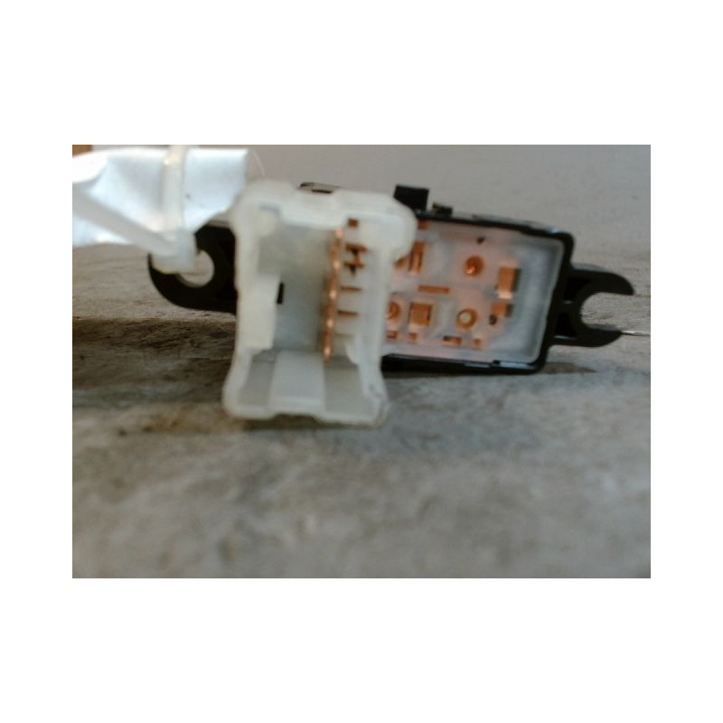 COMMANDE LEVE-GLACE PORTE ARD RENAULT KOLEOS