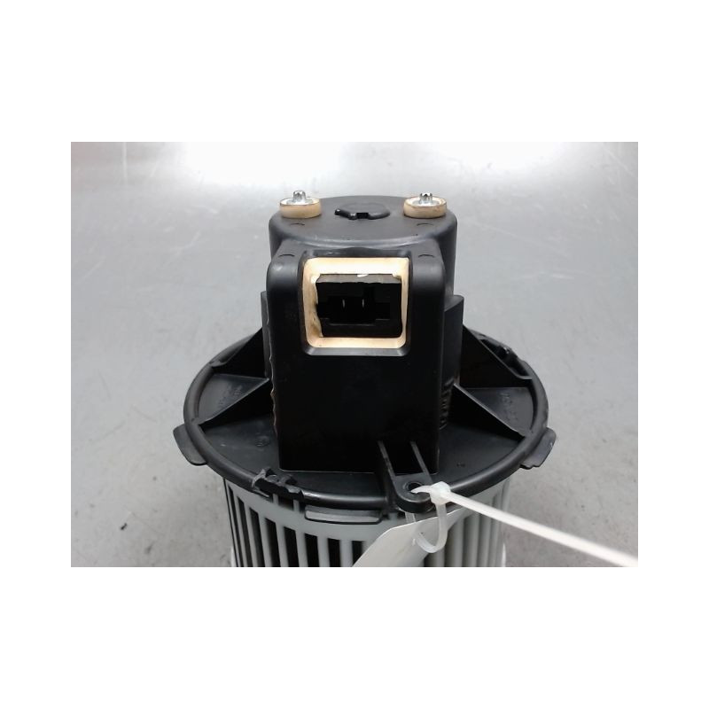 MOTEUR VENTILATEUR CHAUFFAGE FORD KA 2008-
