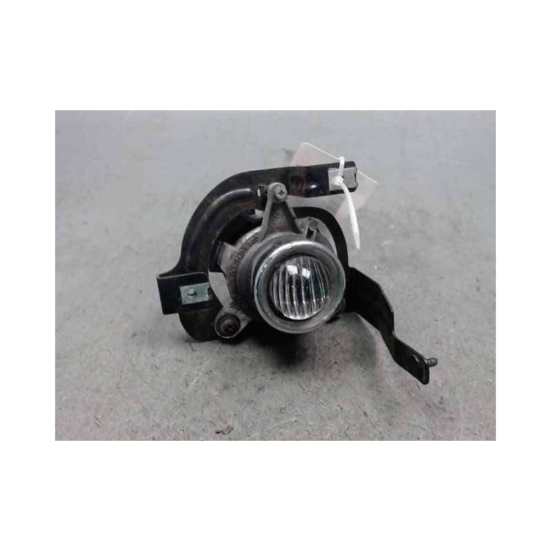 PHARE ANTIBROUILLARD AVANT GAUCHE ALFA ROMEO 147 5P