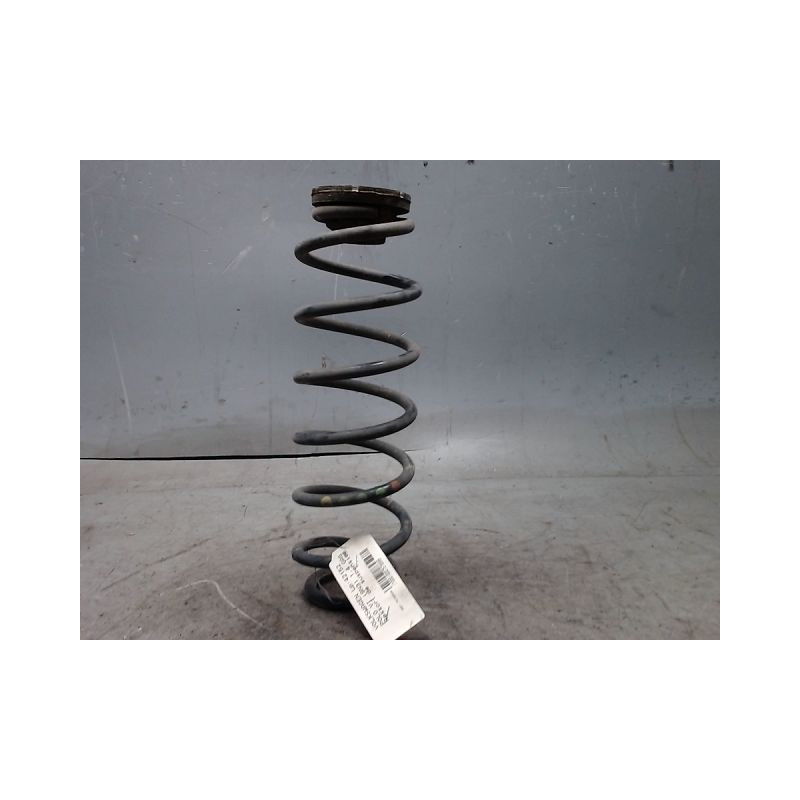 RESSORT AMORTISSEUR ARRIERE DROIT VOLKSWAGEN POLO 4 PHASE 2 GASOIL