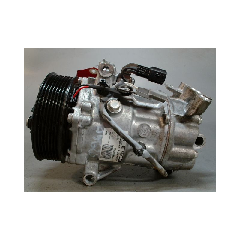 COMPRESSEUR AIR CONDITIONNE RENAULT CLIO 5  ESSENCE