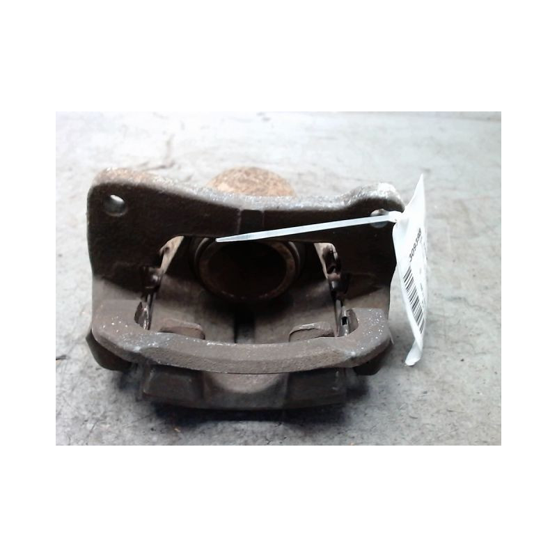ETRIER DE FREIN AVANT DROIT TOYOTA CELICA COUPE 99-
