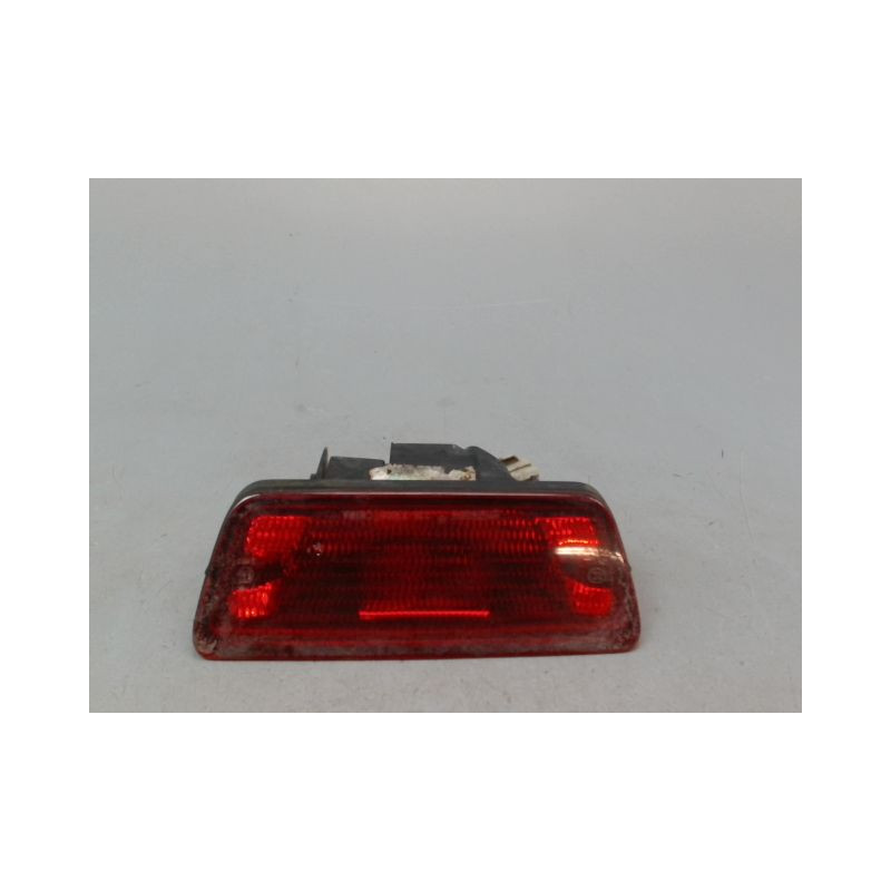 FEU BROUILLARD CENTRAL ARRIERE NISSAN JUKE Phase 1 2010-...