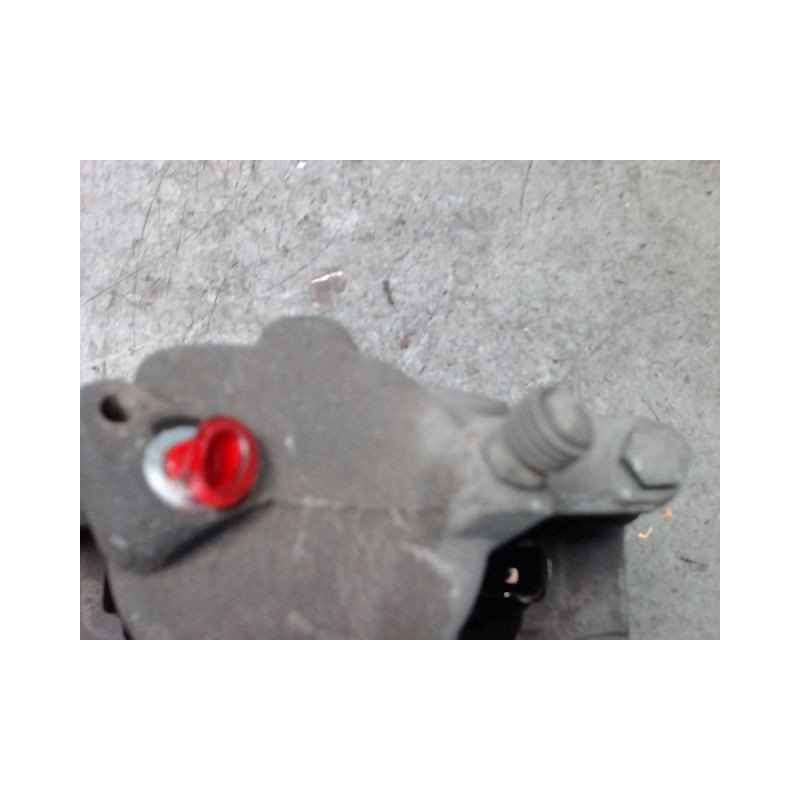 ETRIER DE FREIN AVANT DROIT SUZUKI SWIFT 3P
