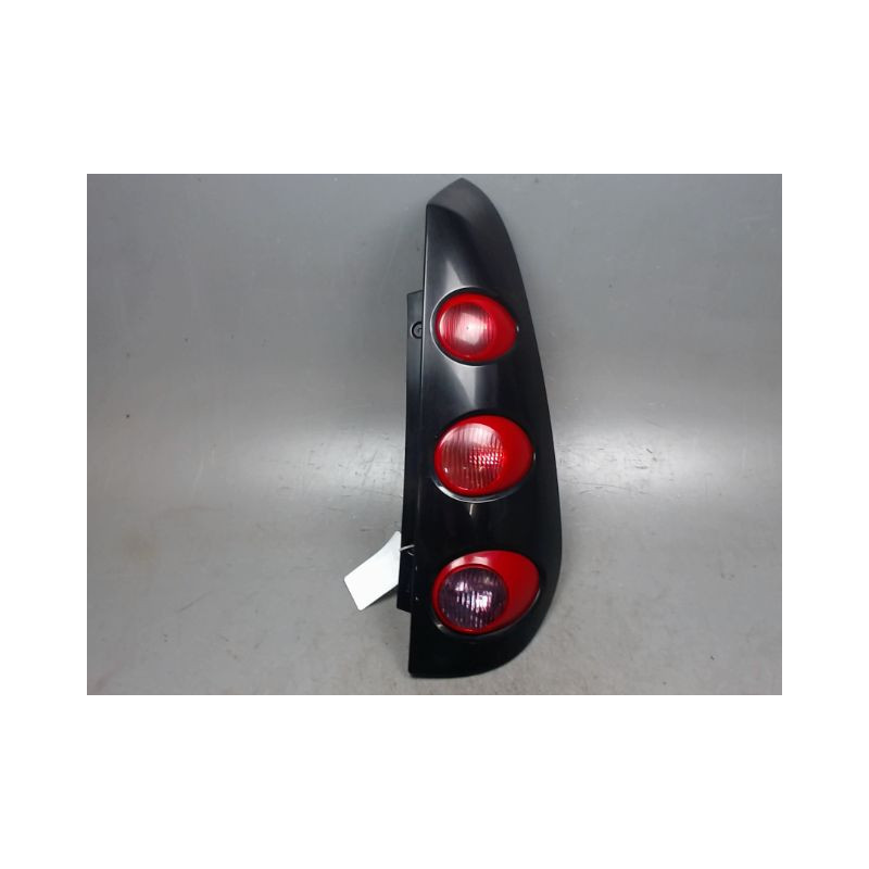 FEU ARRIERE DROIT SMART FORFOUR