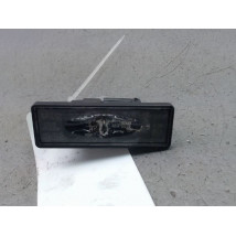 ECLAIREUR PLAQUE DE POLICE GAUCHE DACIA SANDERO 2008-