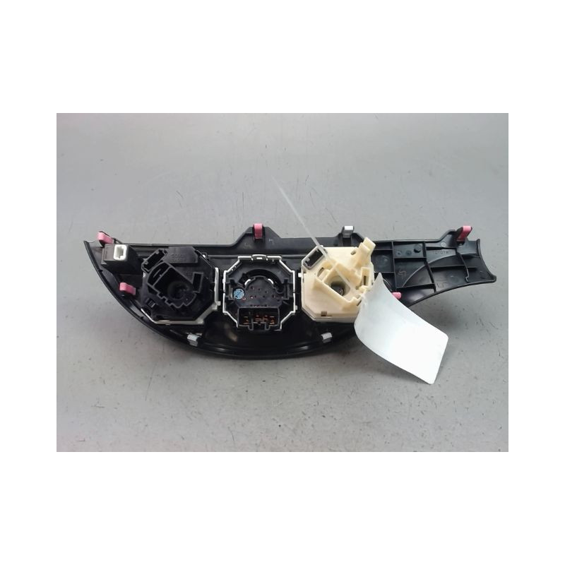 COMMANDE DE CHAUFFAGE TOYOTA YARIS II 2010-