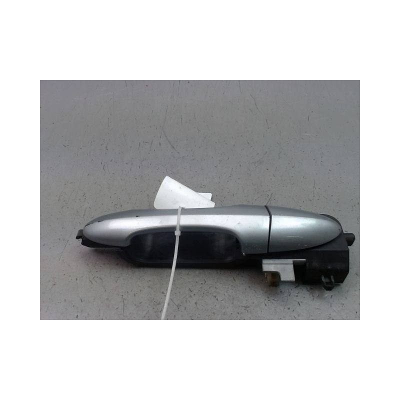 POIGNEE EXTERIEURE PORTE AVANT DROIT FORD FOCUS I 1998-2004