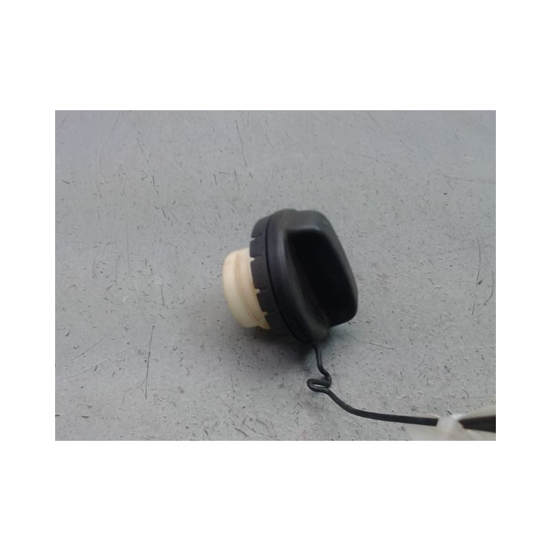 BOUCHON RESERVOIR A CARBURANT TOYOTA PRIUS 2004-