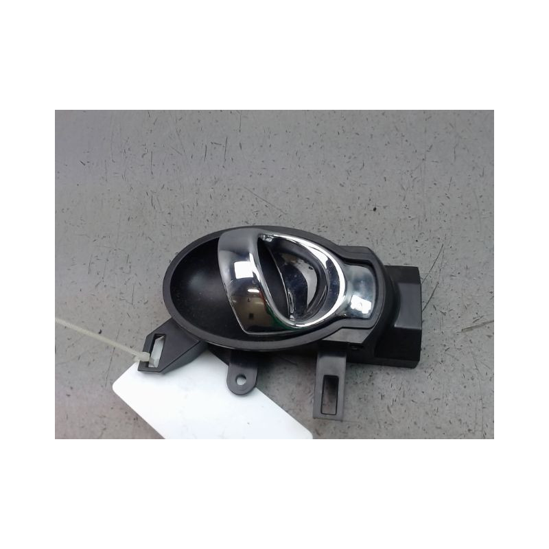 POIGNEE INTERIEURE PORTE AVANT DROIT NISSAN JUKE Phase 1 2010-...