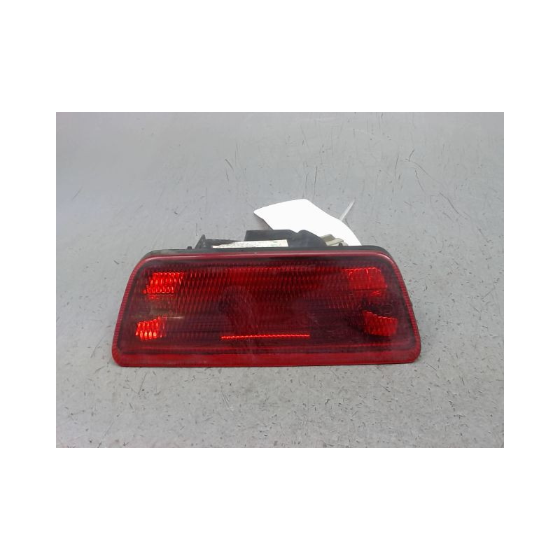 FEU BROUILLARD CENTRAL ARRIERE NISSAN JUKE Phase 1 2010-...