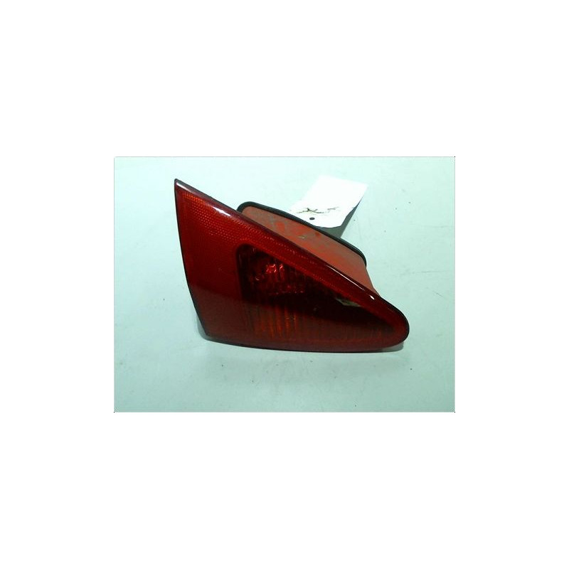 FEU ARRIERE INTERIEUR GAUCHE ALFA ROMEO 147 3P