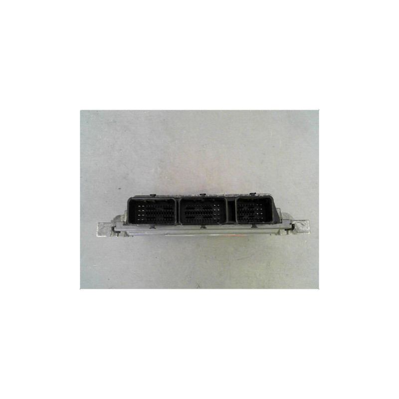 CALCULATEUR MOTEUR RENAULT SCENIC II PH.1 02-06