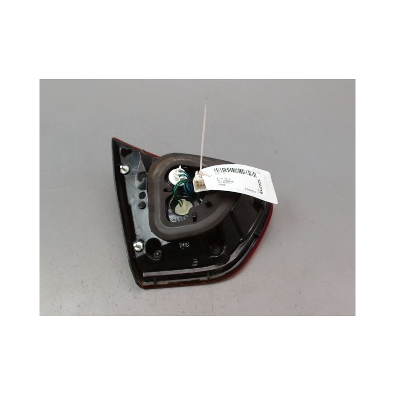 FEU ARRIERE INTERIEUR DROIT KIA RIO 2005-