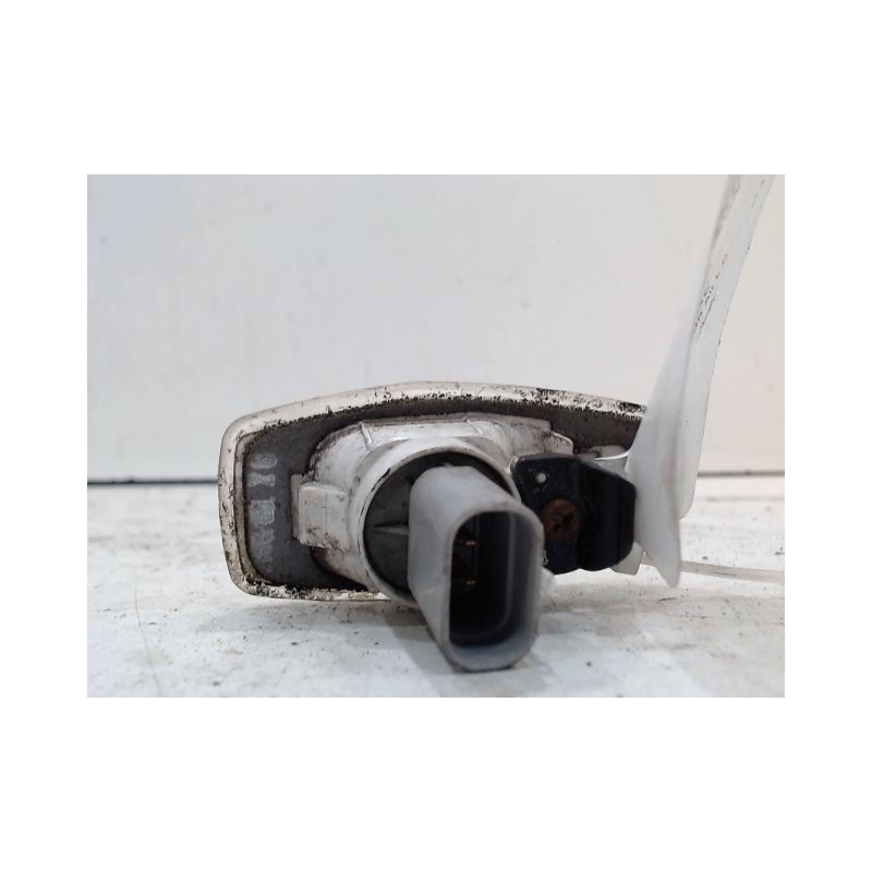 REPETITEUR AILE DROIT HYUNDAI TUCSON