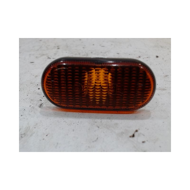 REPETITEUR AILE GAUCHE RENAULT CLIO
