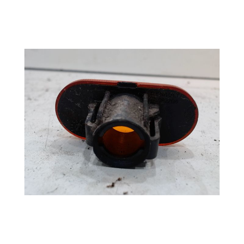 REPETITEUR AILE GAUCHE RENAULT CLIO