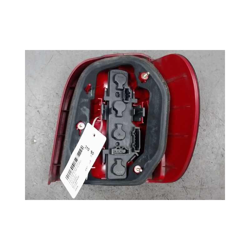 FEU ARRIERE GAUCHE  VOLKSWAGEN POLO 99-2001