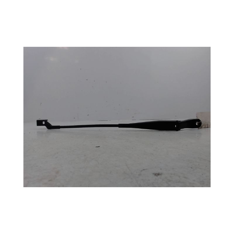 BRAS ESSUIE-GLACE AVANT GAUCHE PEUGEOT 208