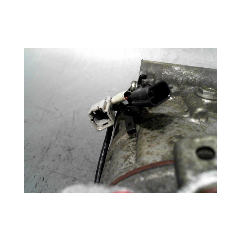 COMPRESSEUR AIR CONDITIONNE RENAULT CLIO