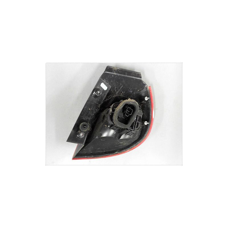 FEU ARRIERE GAUCHE  MITSUBISHI COLT CZ 2005-