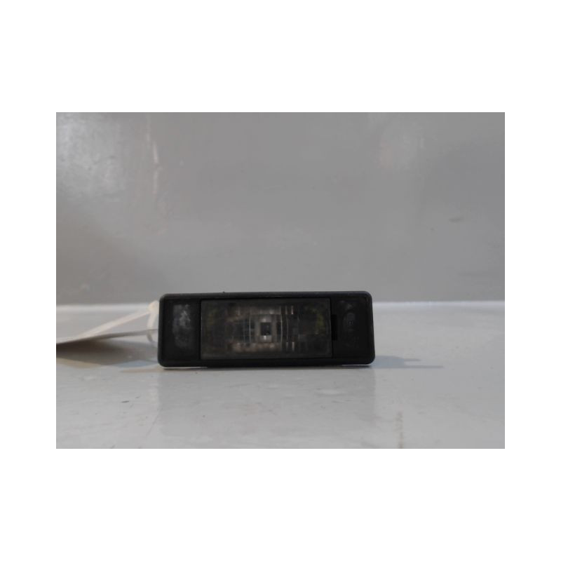 ECLAIREUR PLAQUE DE POLICE DROIT PEUGEOT 607 2004-