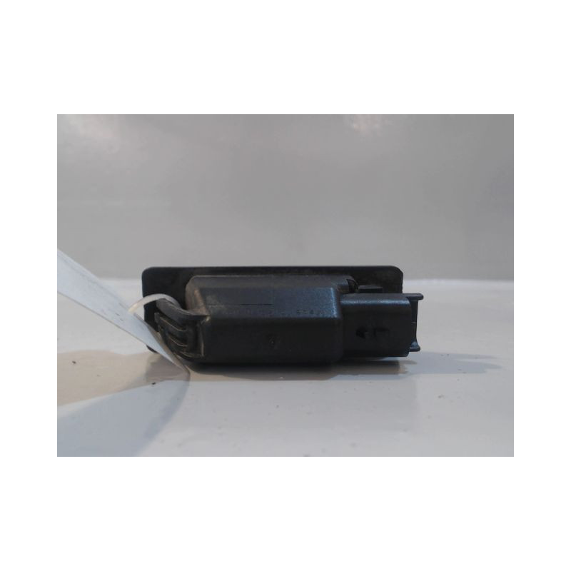 ECLAIREUR PLAQUE DE POLICE DROIT PEUGEOT 308 2011-